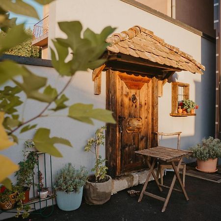 Apartmán Almira Tuzla Exteriér fotografie
