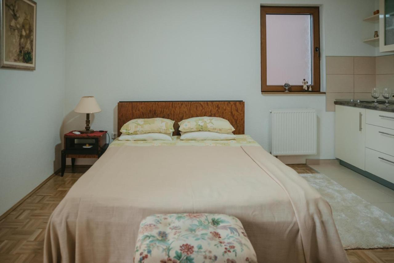 Apartmán Almira Tuzla Exteriér fotografie