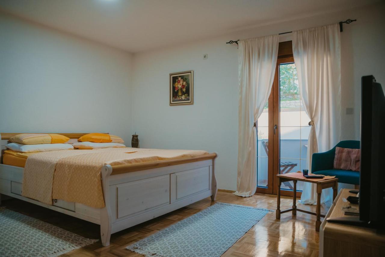 Apartmán Almira Tuzla Exteriér fotografie